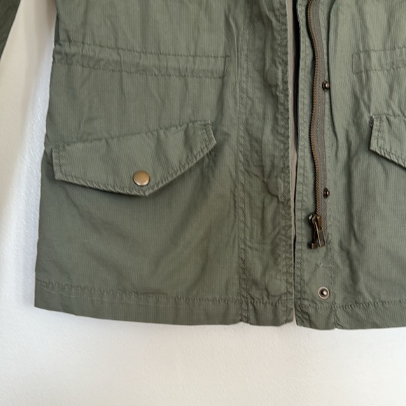 J crew adjustable waist jacket. - Picture 3 of 7